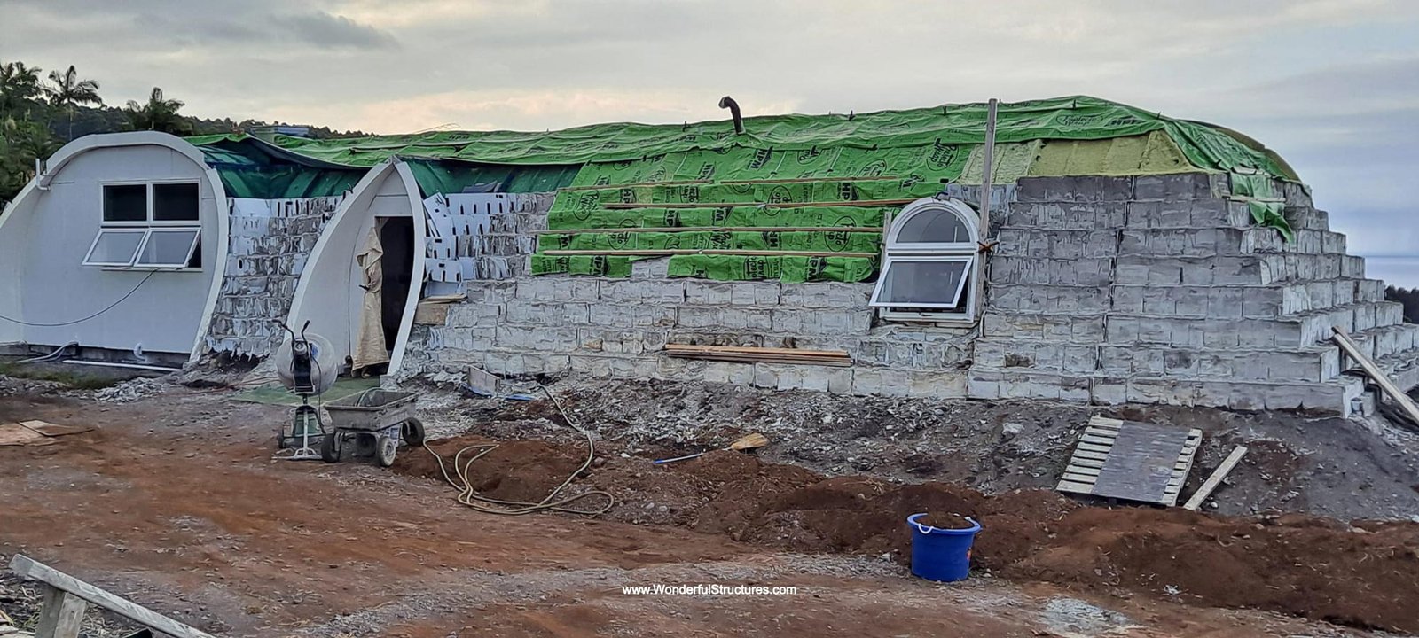 Wonderful-Structures-Hawaii-002